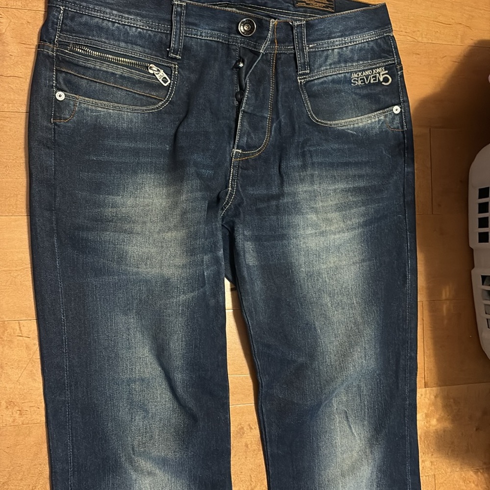 Jack & Jones SevenFive Straight Leg Jeans